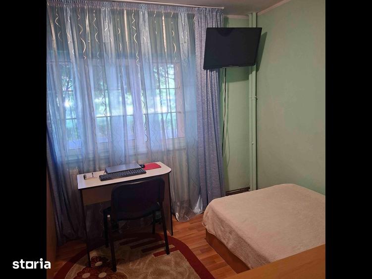 Apartament cu 3 camere în Calea București