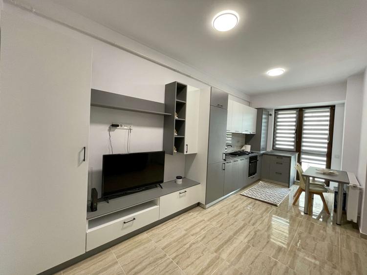 Apartament cu 2 camere semidecomandat în Ultracentral