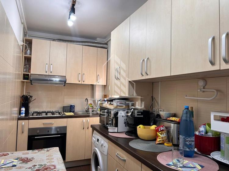 Apartament cu 3 camere decomandat în Central