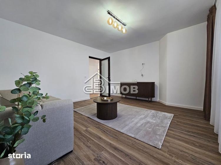 Apartament cu 2 camere decomandat, mobilat în Micro 5