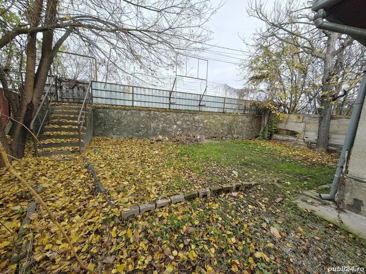 Casă cu 4 camere în Hunedoara
