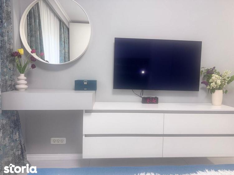 Apartament cu 3 camere decomandat în Drumul Taberei