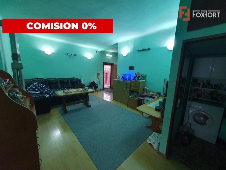 Casă individuală cu 5 camere cu Canalizare în Șagului