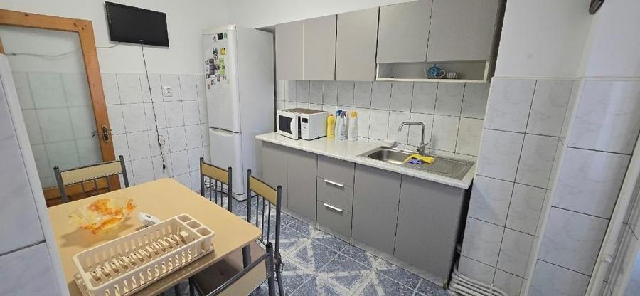 Apartament cu 2 camere decomandat, mobilat în Alexandru cel Bun