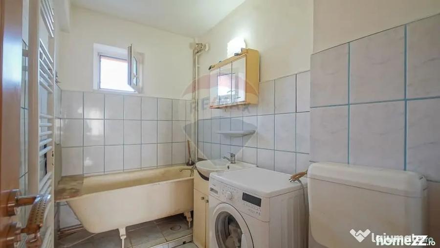 Apartament cu 4 camere semidecomandat în Stupini