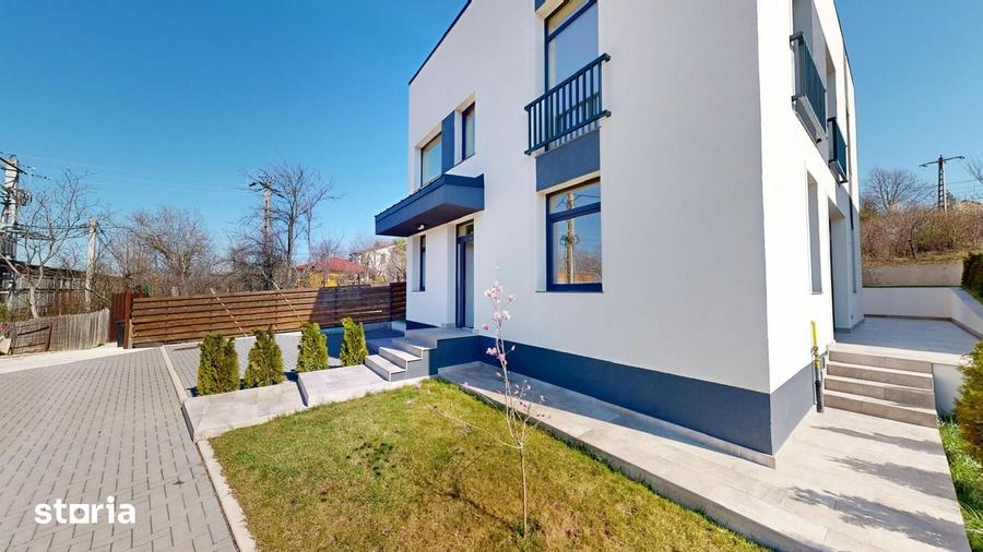 Casă cu 4 camere cu Teren 465 Mp în Bârnova