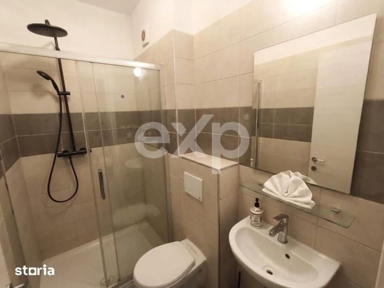 Apartament cu 3 camere semidecomandat în Central