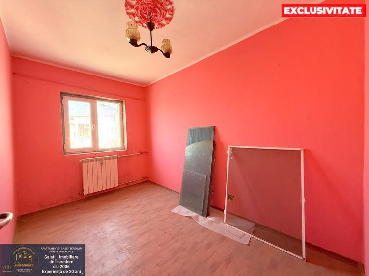 Apartament cu 3 camere decomandat în Micro 17