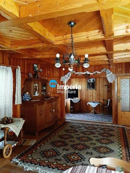Casă individuală cu 7 camere cu Teren 750 Mp în Pojorâta