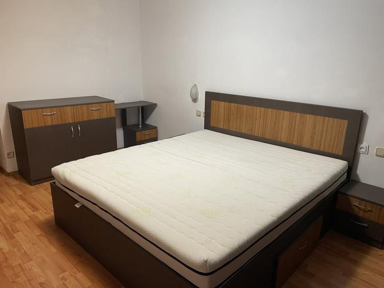 Apartament cu 3 camere decomandat în Unirii