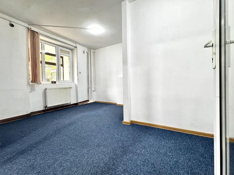 Spațiu comercial, de 64 mp, în Central