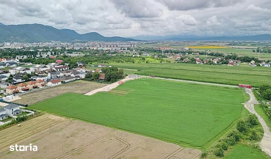 Teren de 800 mp, în Stupini
