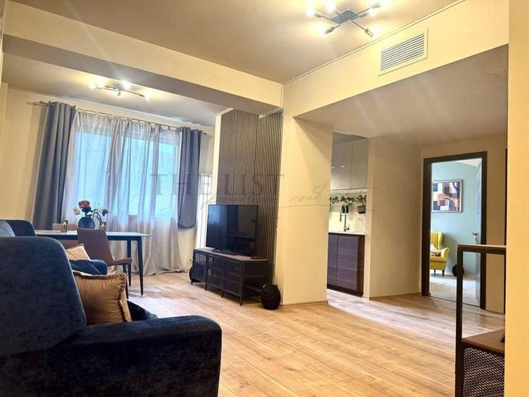 Apartament cu 3 camere semidecomandat, mobilat în Herăstrău