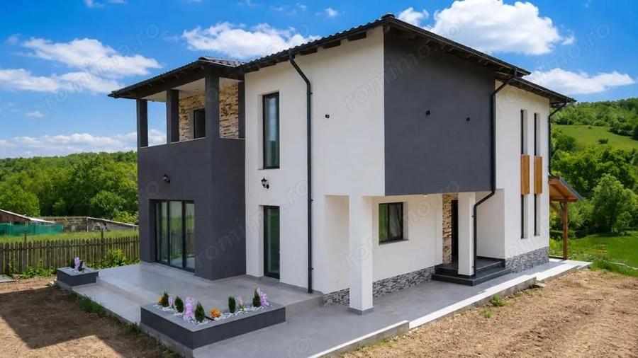 Casă cu Teren 1800 Mp în Negrești (Dobreni)