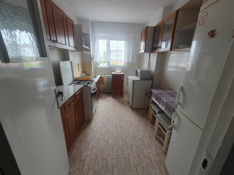 Apartament cu 2 camere decomandat în Rogerius