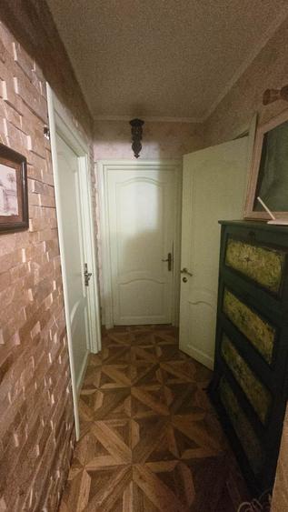 Apartament cu 3 camere decomandat în Ozana