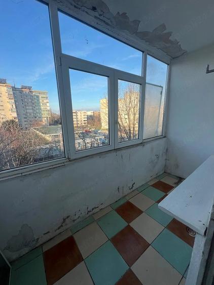 Apartament cu 3 camere decomandat în Faleza Nord