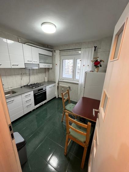 Apartament cu 2 camere semidecomandat în Tineretului