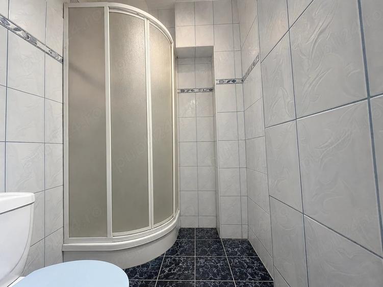 Apartament cu 4 camere decomandat în Confecții
