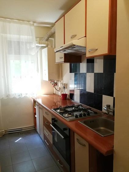 Inchiriez apartament 2 camere - 7