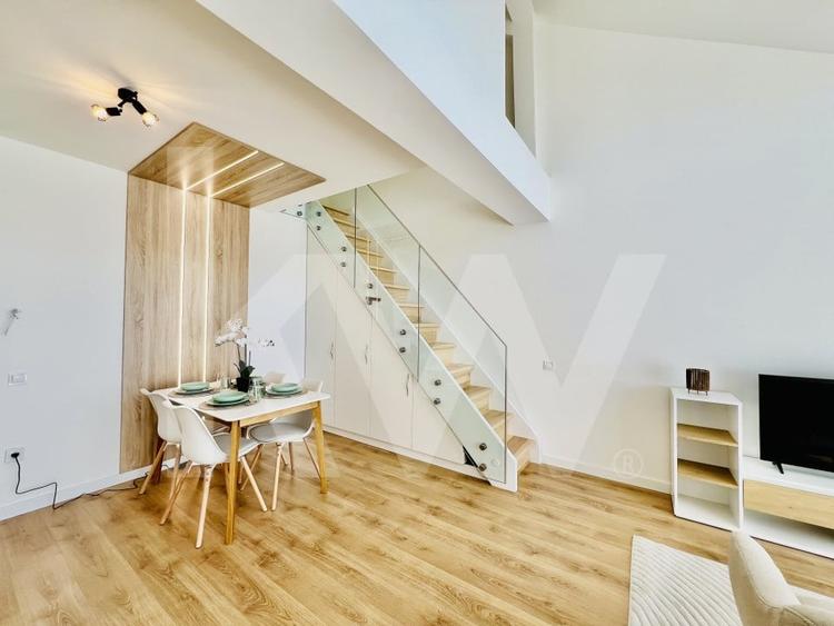 Apartament cu 2 camere semidecomandat în Cristian