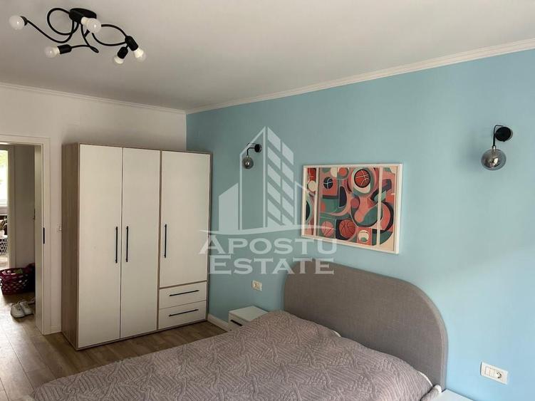 Apartament cu 4 camere decomandat, mobilat în Central