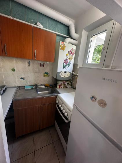 Apartament cu 2 camere, etaj 1/4, zona Tatarasi - 8