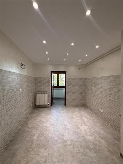 Apartament cu 2 camere decomandat în Nicolina