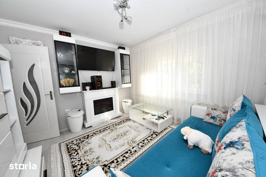 Apartament cu 3 camere decomandat în Central