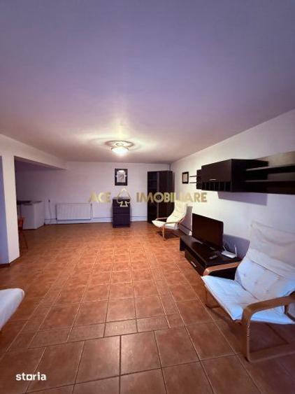 Casă cu 4 camere cu Teren 50 Mp în Vitan