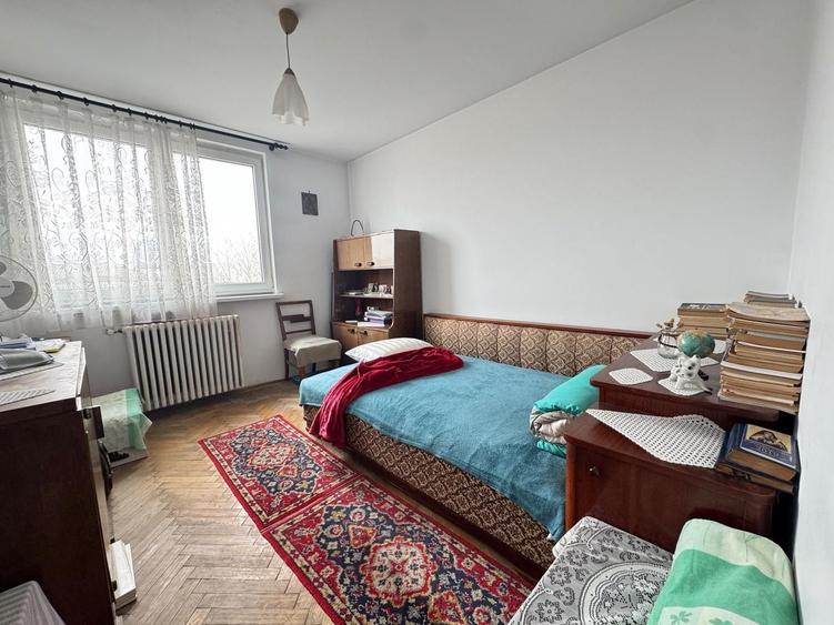 Apartament cu 2 camere semidecomandat în Gara de Nord