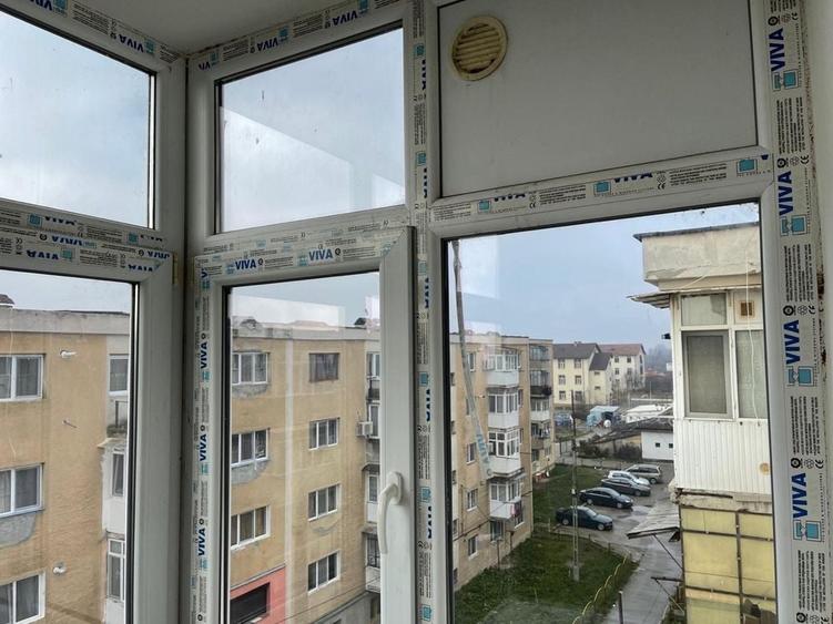 Apartament cu 2 camere decomandat în Bâlteni