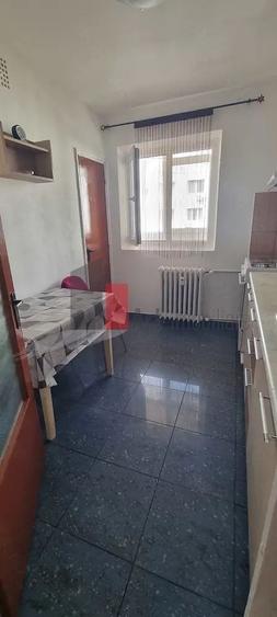 Apartament cu 2 camere decomandat, mobilat în Sebastian