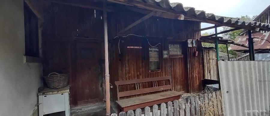 Casă cu Teren 780 Mp în Pietroșani