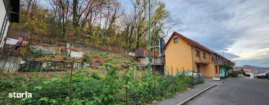 Teren de 376 mp, în Central