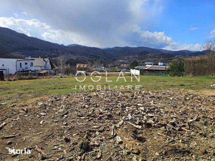 Teren de 1650 mp, în Central