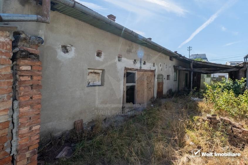Casă individuală cu 4 camere cu Canalizare în Între Lacuri