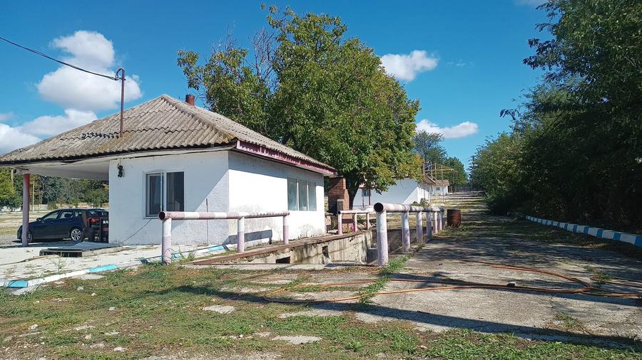 Spațiu industrial, de 2,426 mp, în Ghimpați