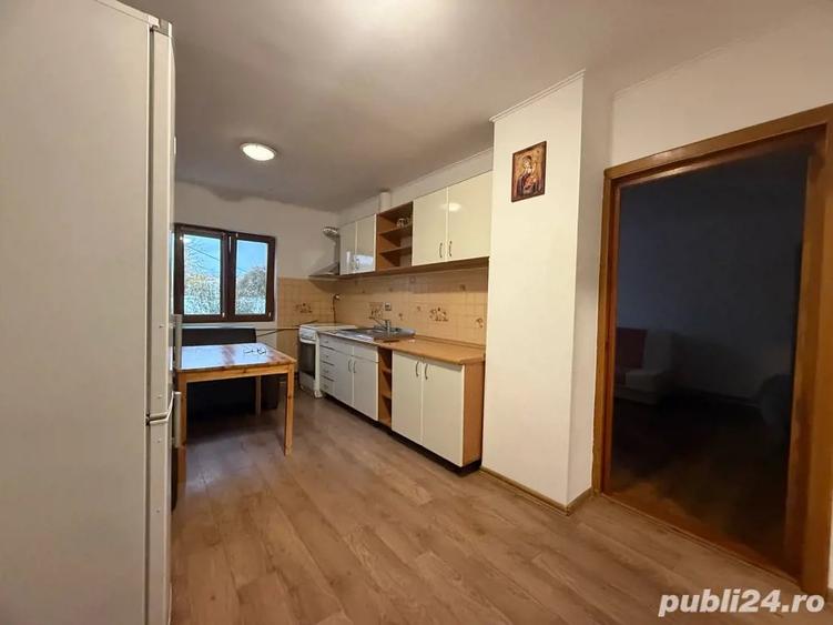 Apartament cu 3 camere decomandat în Dorobanți 1