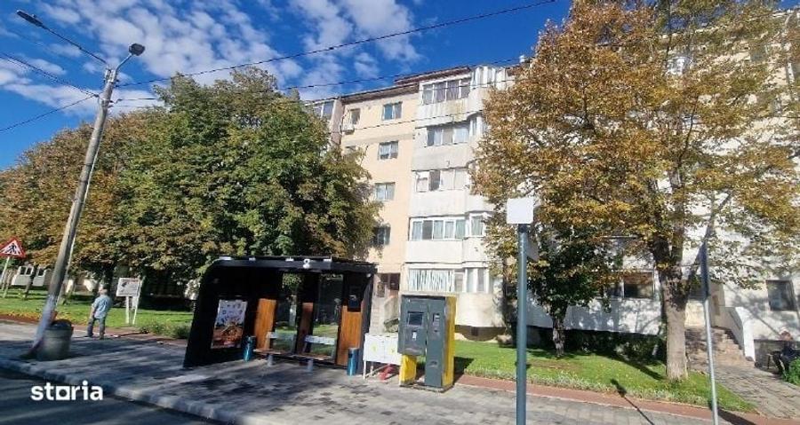 Apartament cu 3 camere decomandat în Ciulnița