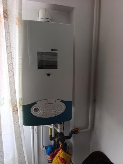 Apartament cu 2 camere nedecomandat în Central