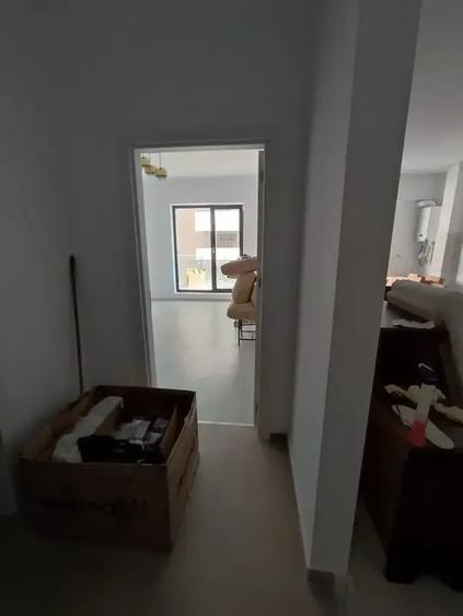 Apartament cu 2 camere semidecomandat, mobilat în Theodor Pallady