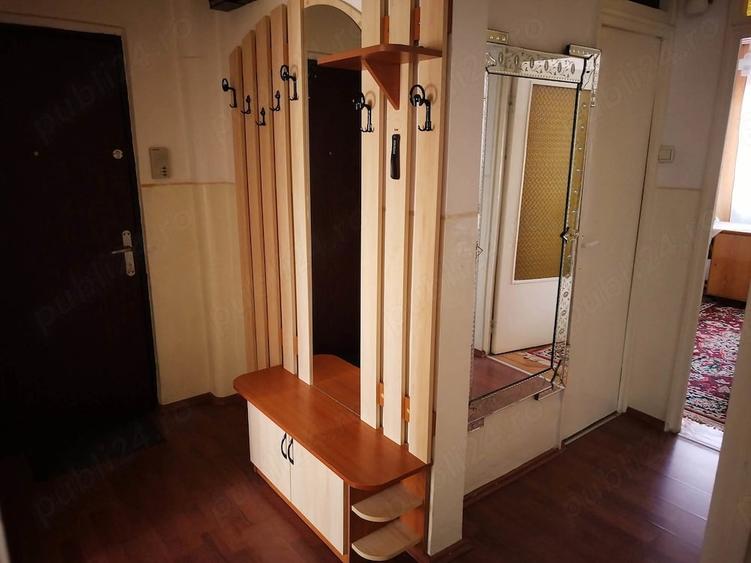 Apartament cu 3 camere decomandat în Ștrand