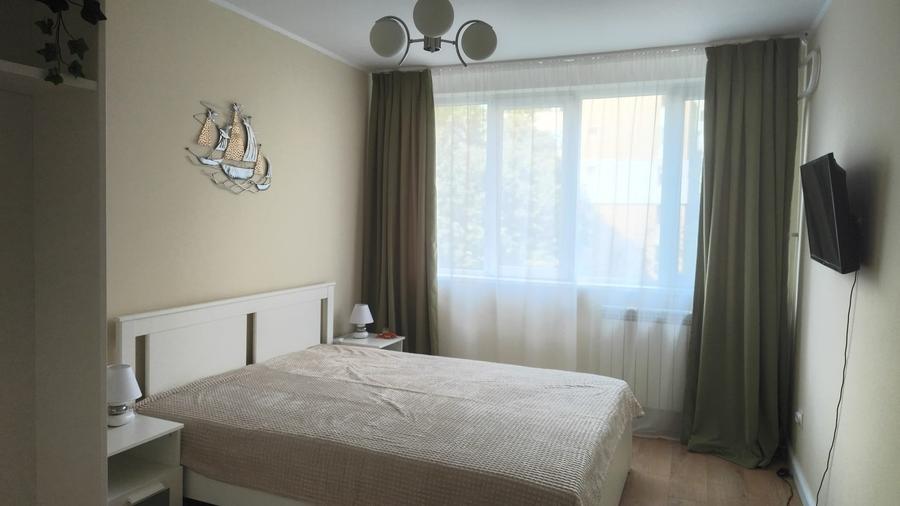 Apartament cu 2 camere semidecomandat, mobilat în Alexandru Obregia