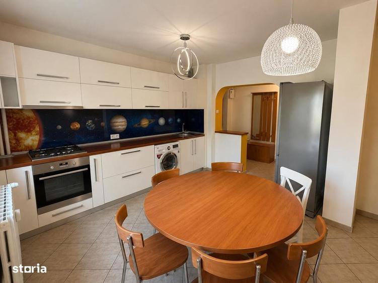 Apartament cu 4 camere decomandat în Sălaj