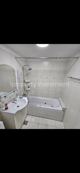 Închiriere Apartament 3 camere în Decebal Prox. Metrou