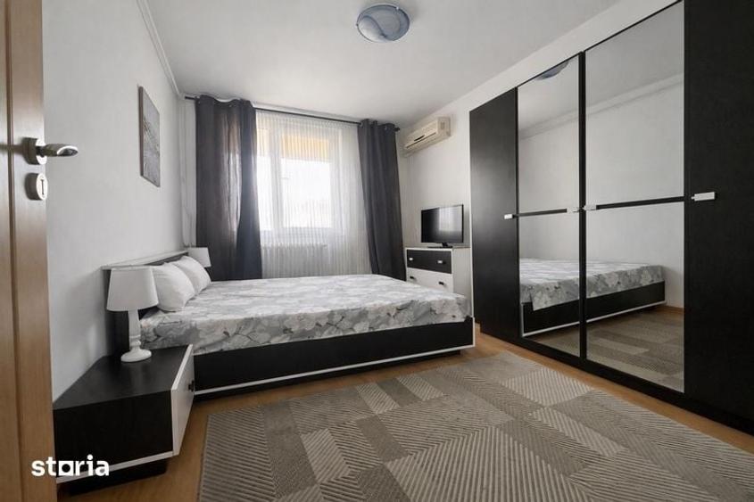 Apartament cu 3 camere semidecomandat în Obor