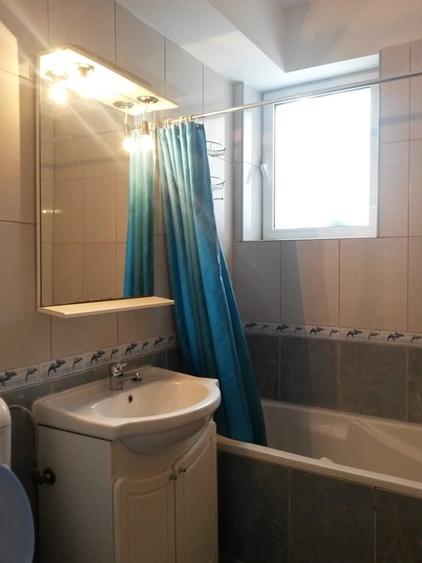 Apartament cu 2 camere semidecomandat, mobilat în Primăverii