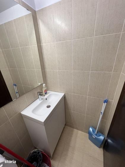Apartament cu 3 camere decomandat în Tătărași