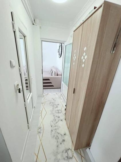 Apartament cu 3 camere nedecomandat în Central